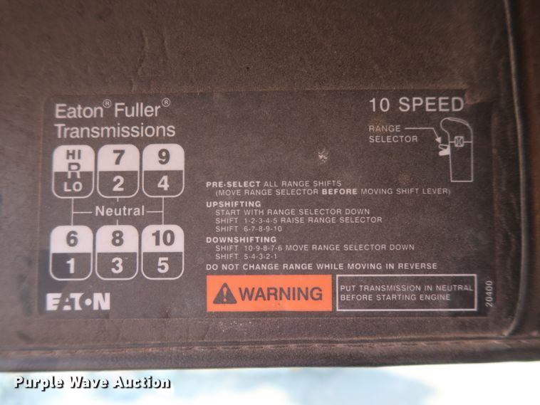 image for item GS9776 2013 Western Star 4900SB semi truck