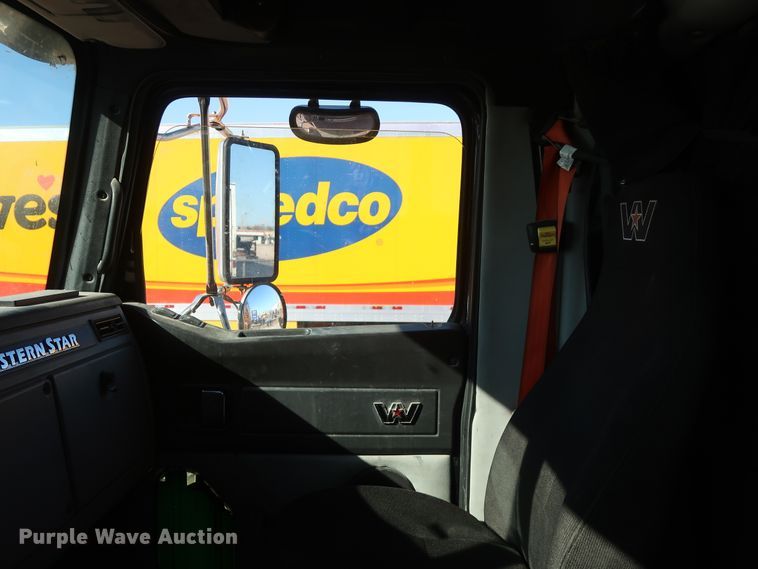 image for item GS9776 2013 Western Star 4900SB semi truck