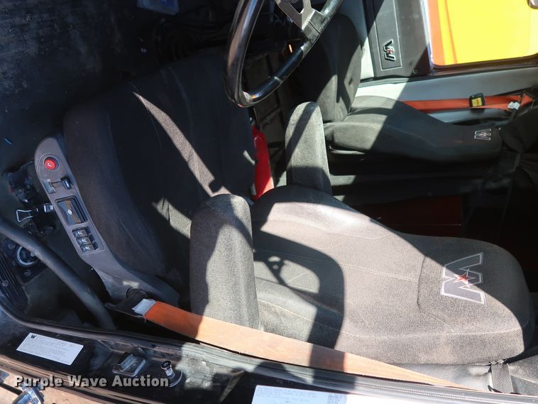 image for item GS9776 2013 Western Star 4900SB semi truck