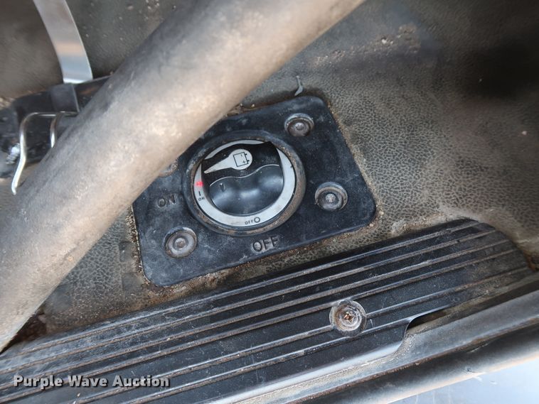 image for item GS9776 2013 Western Star 4900SB semi truck