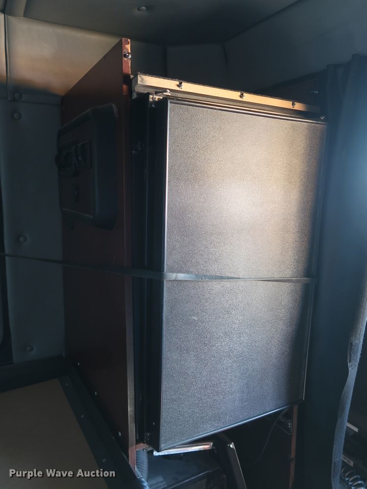 image for item GS9776 2013 Western Star 4900SB semi truck