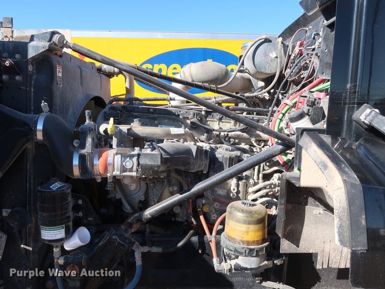 image for item GS9776 2013 Western Star 4900SB semi truck