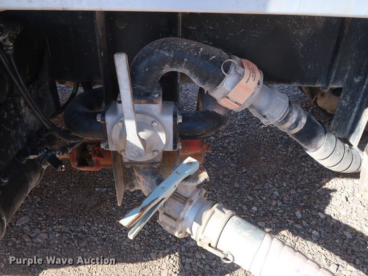 image for item GS9776 2013 Western Star 4900SB semi truck