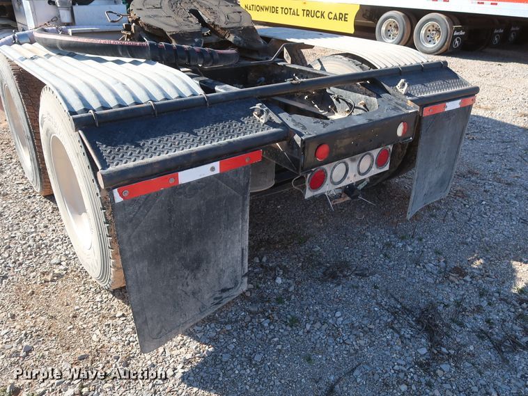 image for item GS9776 2013 Western Star 4900SB semi truck