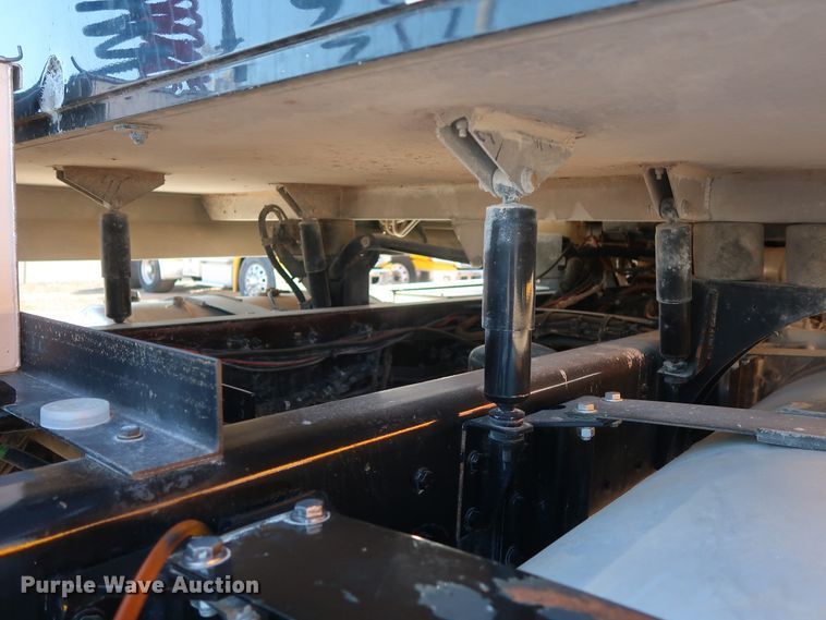 image for item GS9776 2013 Western Star 4900SB semi truck