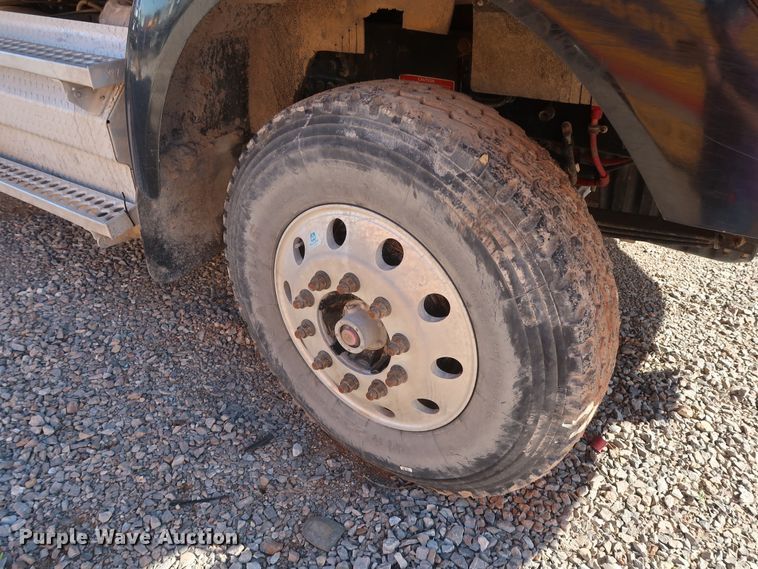 image for item GS9776 2013 Western Star 4900SB semi truck