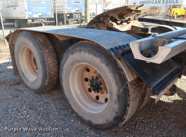 image for item GS9776 2013 Western Star 4900SB semi truck