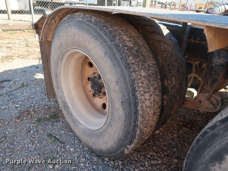 image for item GS9776 2013 Western Star 4900SB semi truck