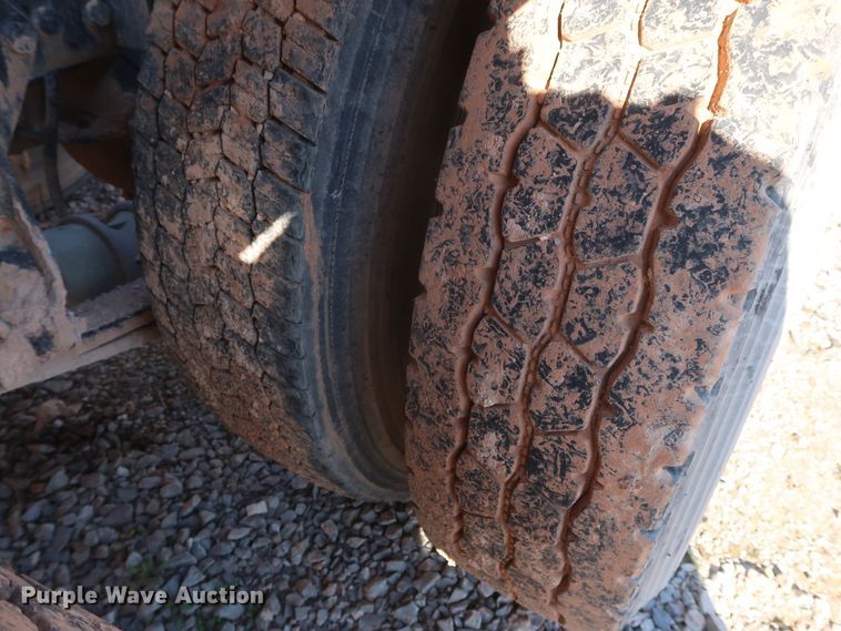 image for item GS9776 2013 Western Star 4900SB semi truck