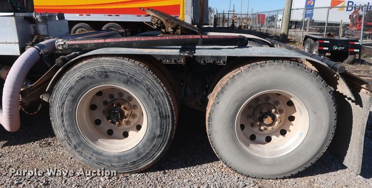 image for item GS9776 2013 Western Star 4900SB semi truck