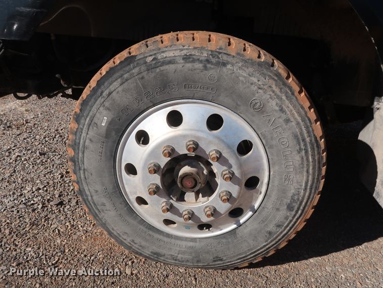 image for item GS9776 2013 Western Star 4900SB semi truck