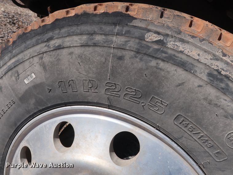 image for item GS9776 2013 Western Star 4900SB semi truck