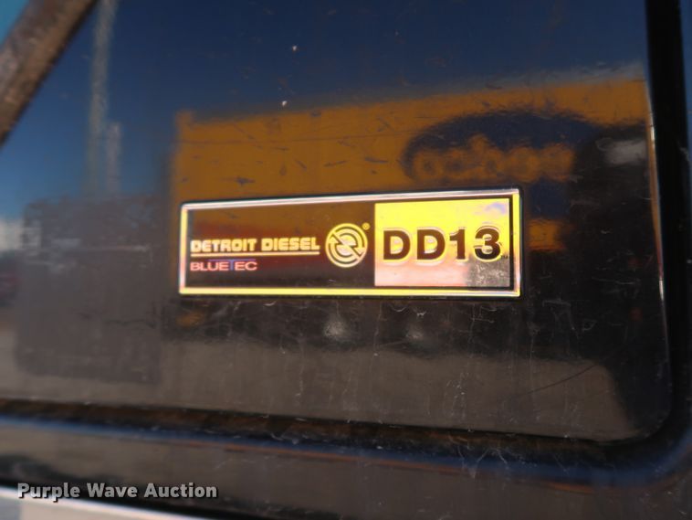 image for item GS9776 2013 Western Star 4900SB semi truck