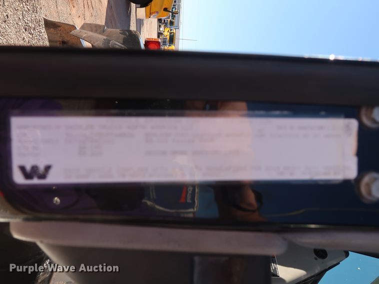 image for item GS9776 2013 Western Star 4900SB semi truck