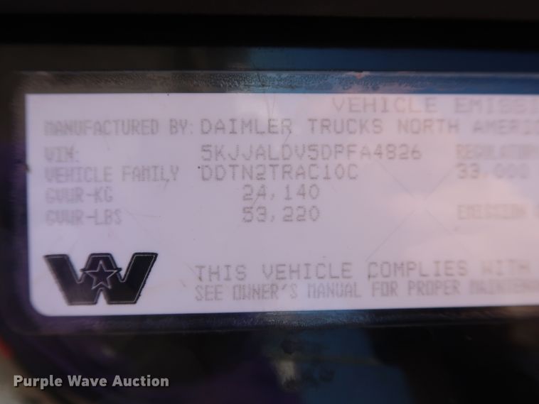 image for item GS9776 2013 Western Star 4900SB semi truck