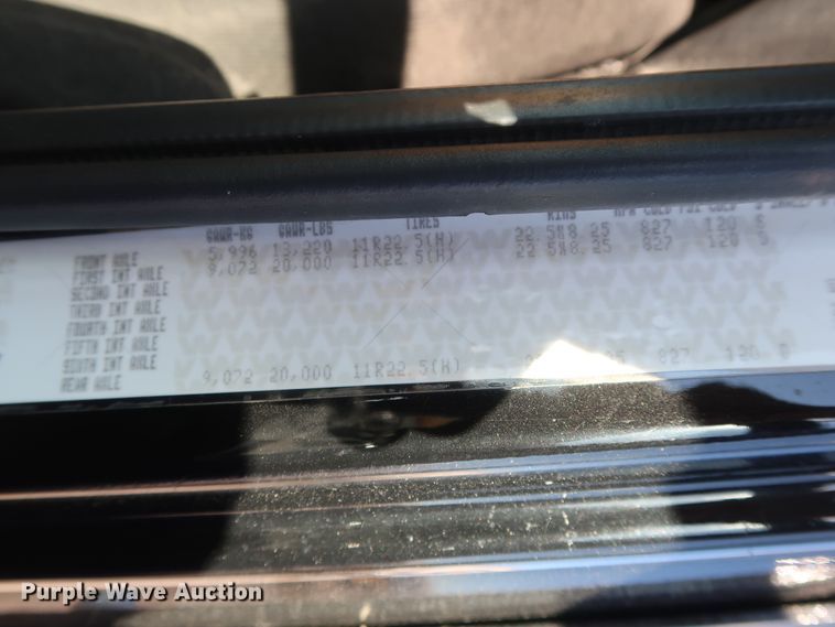 image for item GS9776 2013 Western Star 4900SB semi truck