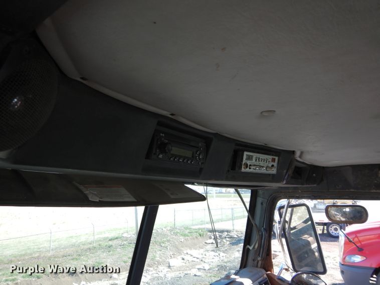 image for item GS9777 2014 Western Star 4900SB semi truck