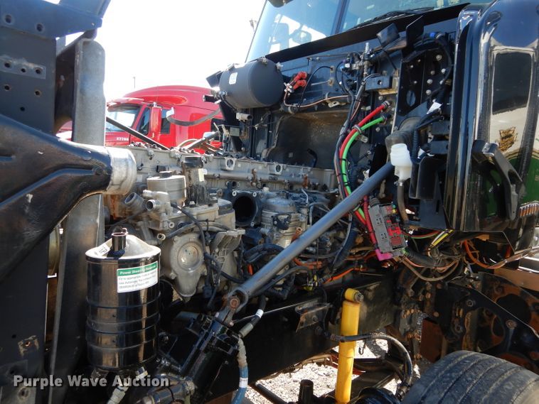 image for item GS9777 2014 Western Star 4900SB semi truck