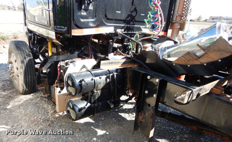 image for item GS9777 2014 Western Star 4900SB semi truck