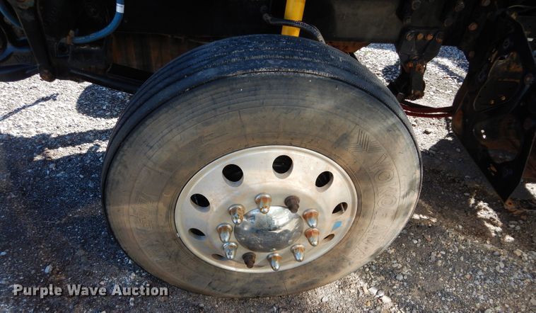 image for item GS9777 2014 Western Star 4900SB semi truck