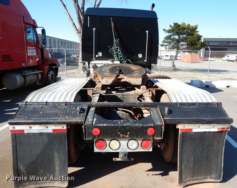 image for item GS9778 2013 Western Star 4900SB semi truck