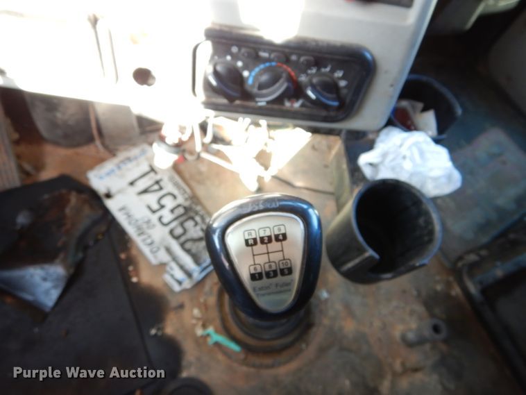 image for item GS9778 2013 Western Star 4900SB semi truck