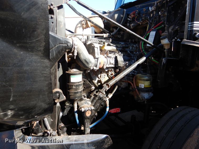 image for item GS9778 2013 Western Star 4900SB semi truck