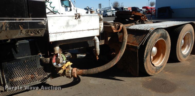 image for item GS9778 2013 Western Star 4900SB semi truck