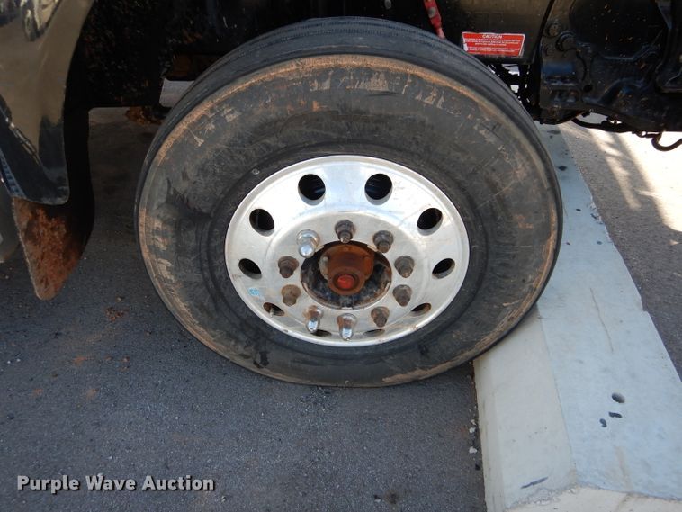 image for item GS9778 2013 Western Star 4900SB semi truck