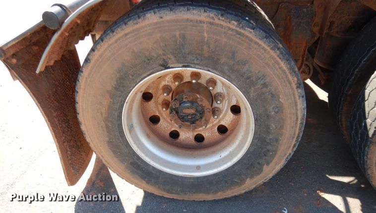 image for item GS9778 2013 Western Star 4900SB semi truck