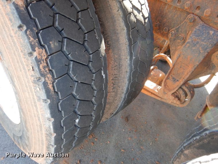 image for item GS9778 2013 Western Star 4900SB semi truck