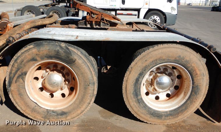 image for item GS9778 2013 Western Star 4900SB semi truck