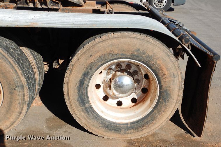 image for item GS9778 2013 Western Star 4900SB semi truck