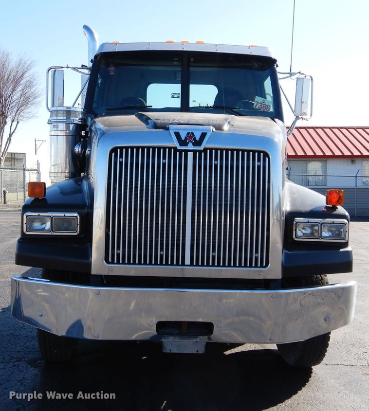 image for item GS9779 2013 Western Star 4900SB semi truck