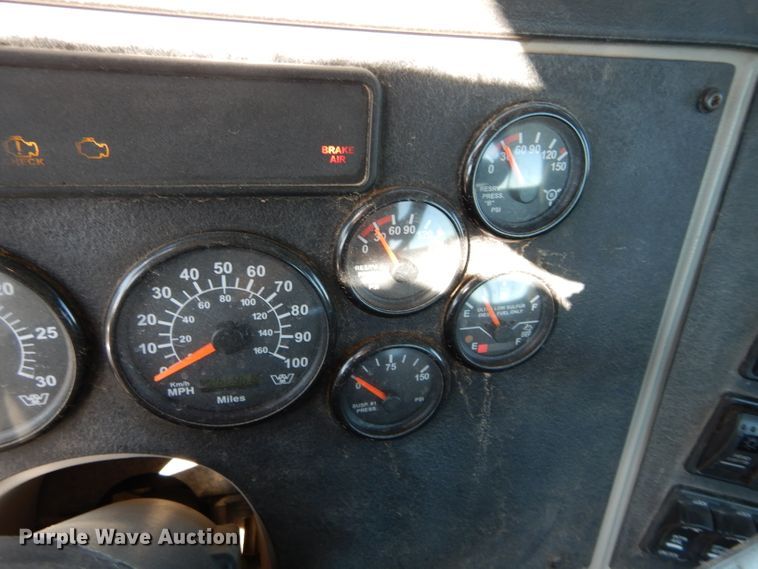 image for item GS9779 2013 Western Star 4900SB semi truck