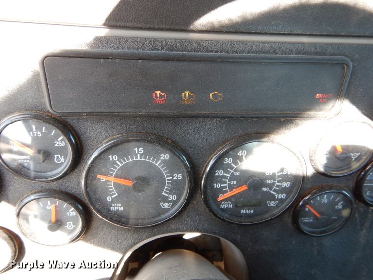 image for item GS9779 2013 Western Star 4900SB semi truck