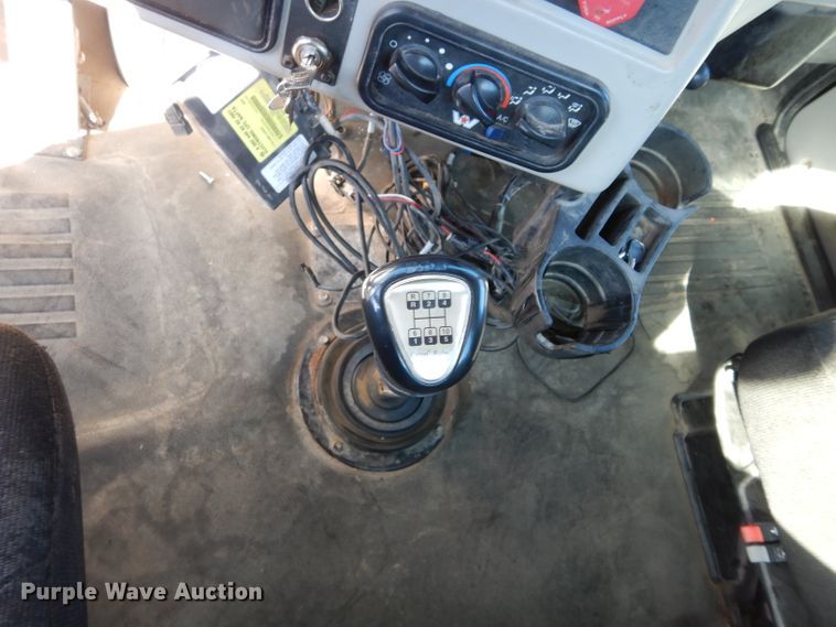 image for item GS9779 2013 Western Star 4900SB semi truck