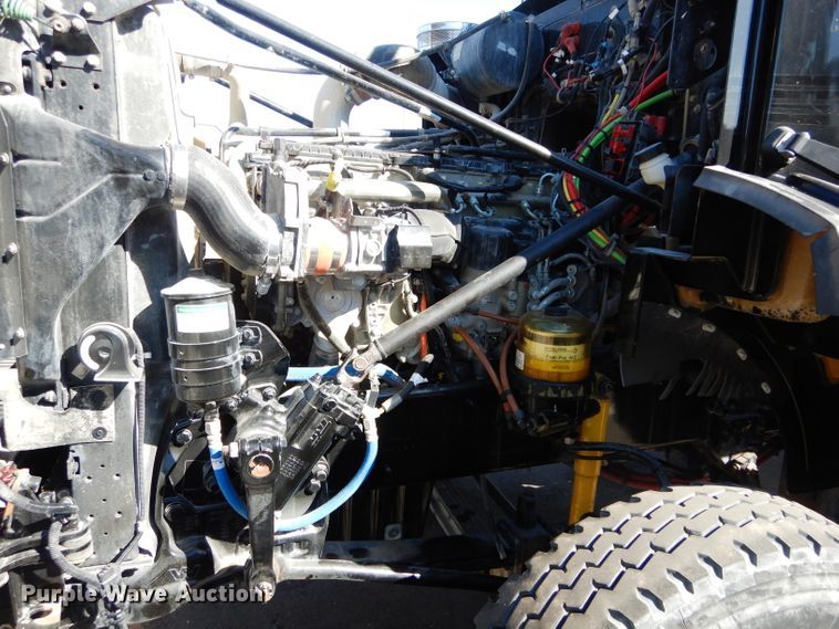 image for item GS9779 2013 Western Star 4900SB semi truck