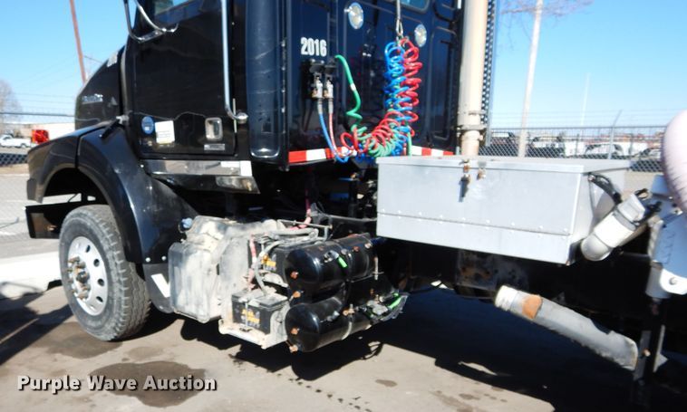 image for item GS9779 2013 Western Star 4900SB semi truck