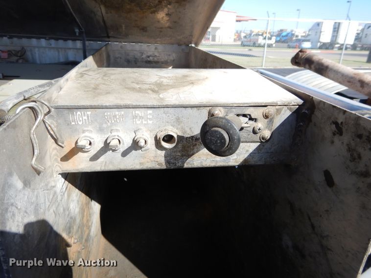 image for item GS9779 2013 Western Star 4900SB semi truck