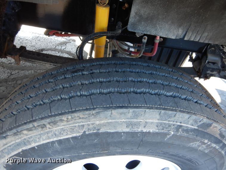 image for item GS9779 2013 Western Star 4900SB semi truck