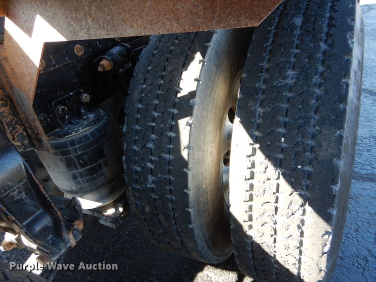 image for item GS9779 2013 Western Star 4900SB semi truck