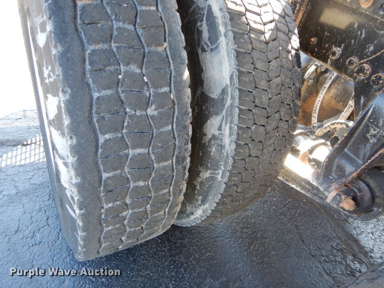 image for item GS9779 2013 Western Star 4900SB semi truck