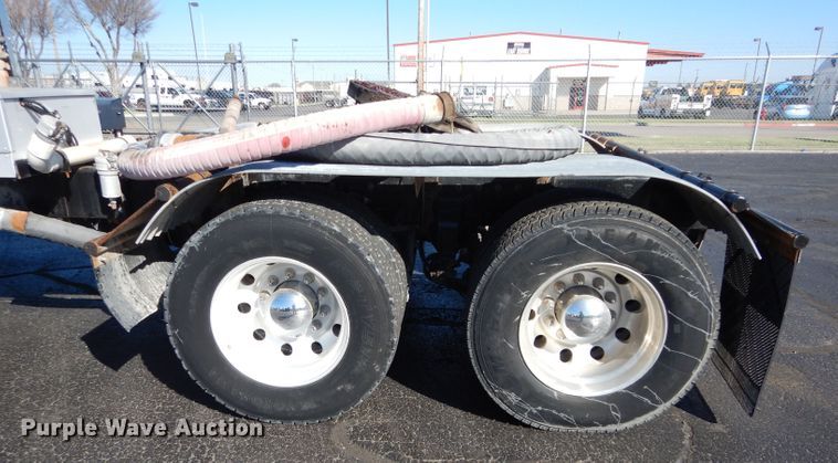 image for item GS9779 2013 Western Star 4900SB semi truck