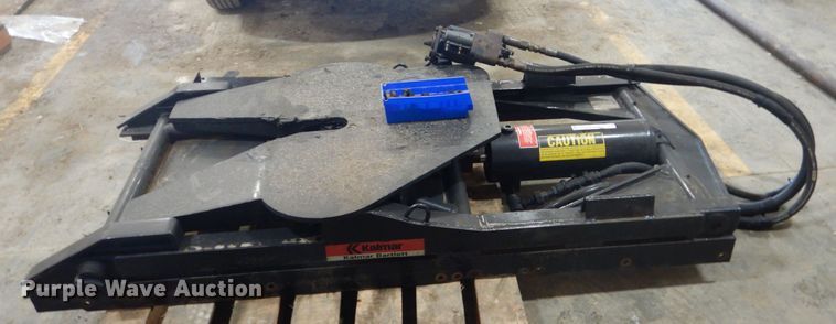 image for item GW9555 Kalmar Bartlett M85-G102A hydraulic lift fifth wheel plate
