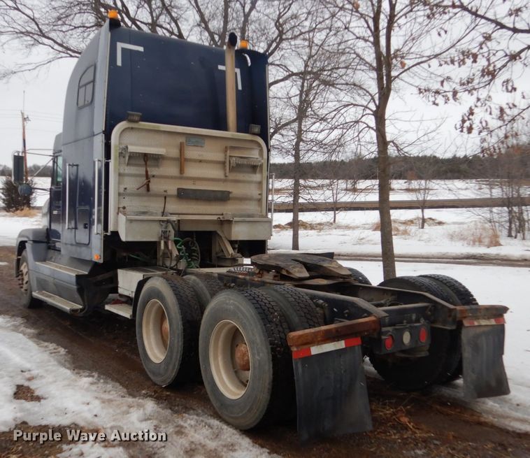 image for item GW9577 1995 Freightliner FLD semi truck