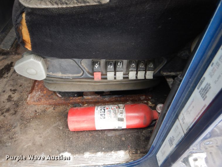 image for item GW9577 1995 Freightliner FLD semi truck