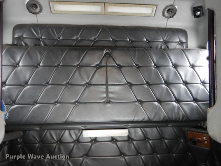 image for item GW9577 1995 Freightliner FLD semi truck