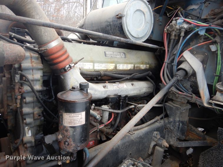 image for item GW9577 1995 Freightliner FLD semi truck