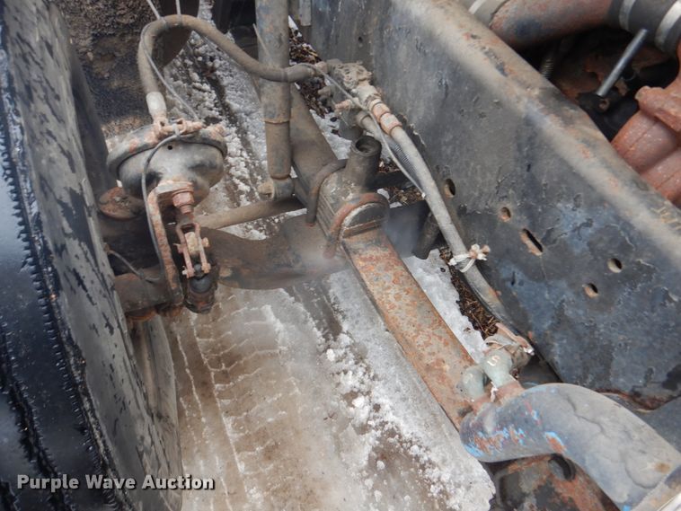 image for item GW9577 1995 Freightliner FLD semi truck